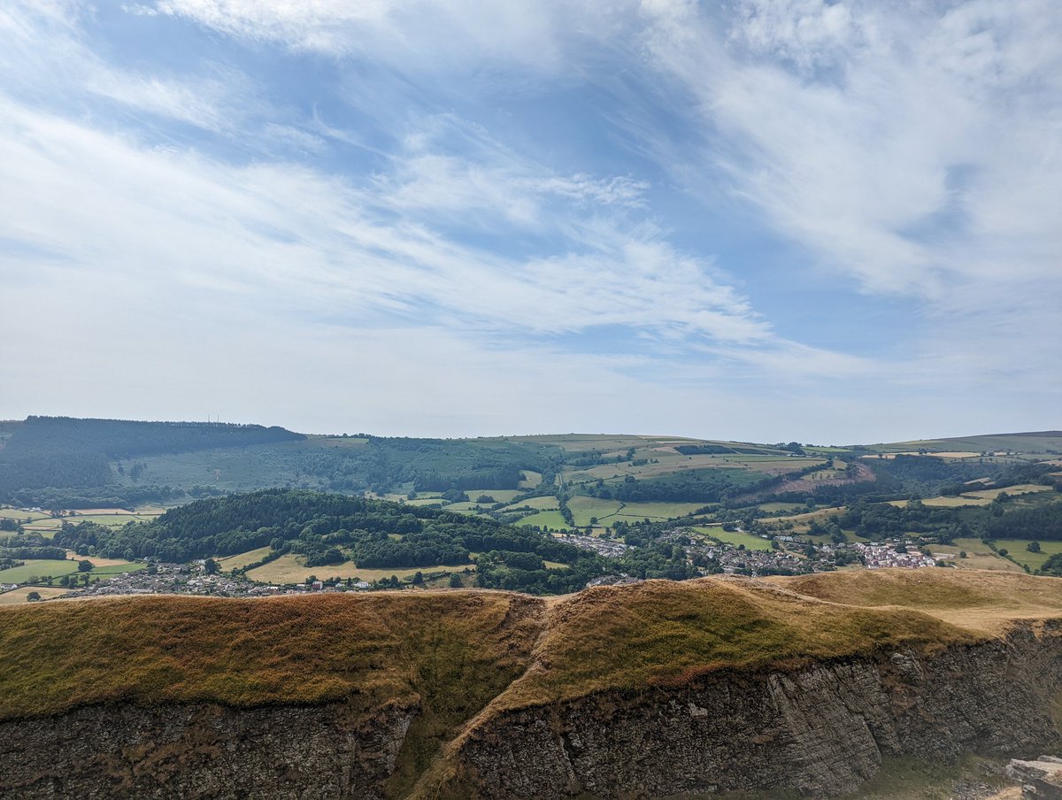 MaggiesPeru's tweet photo. Our team are keeping up the training even when they are on holiday in #Wales - no rest for the wicked! Our virtual trek to Peru before our real trek in April continues 
#fundraising #MaggiesRockPeru #Sunday https://t.co/PtkCvpMkE1