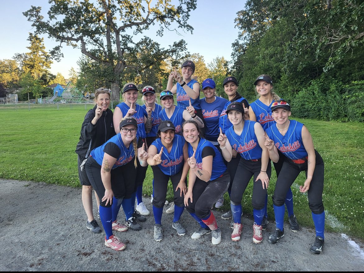 LakehillBall1's tweet photo. @LakehillBall1 U23 Womens team - tied for 1st in league play, and then playoff champions - both in the Vic Women’s fastball League. @Softballbc Provincial Championships up next. Bravo ladies !!! https://t.co/awonfyJQV9