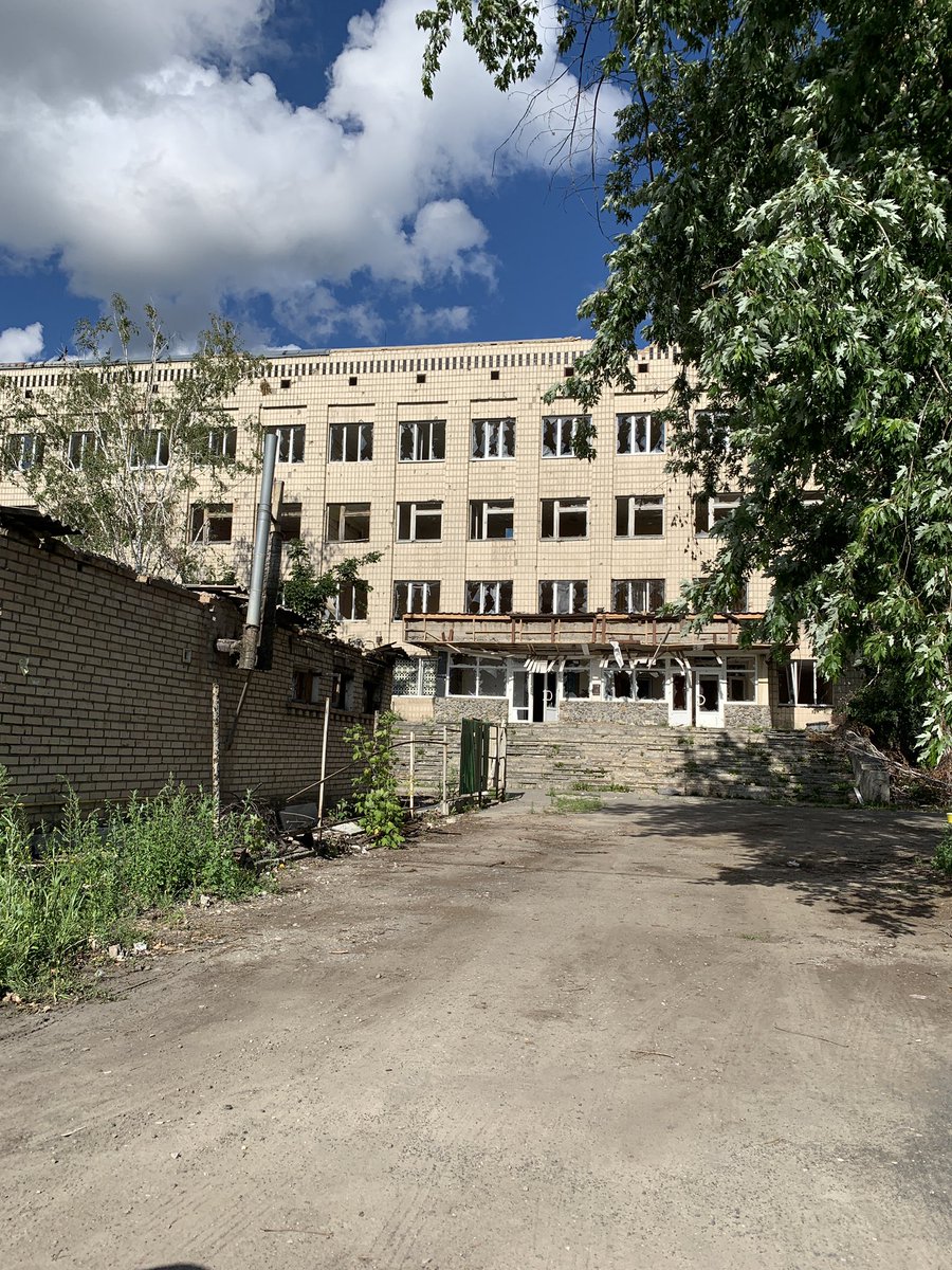 EamonnMurphy63's tweet photo. My first visit to #Ukraine starts from #Bucha and #Irpen. Deeply shocked and saddened by the massive ruins, devastation of social infrastructure, and senseless loss of lives. I echo SG @antonioguterres: “We know what we need to do: End the senseless, disastrous wars – now.” https://t.co/XWKVSM6Y5C