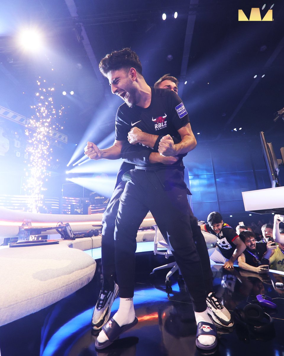 NO FEELING LIKE IT! 🏆

WORLD CHAMPIIIIIOOON! <a href="/rblz_umut/">Umut Gültekin</a> 

#FeWC