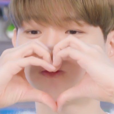 eri94_m's tweet photo. @FeSi2003 قربونت عزیزم🫂❤️
@weareoneEXO 
@B_hundred_Hyun 
@layzhang https://t.co/HQPy5fskhz