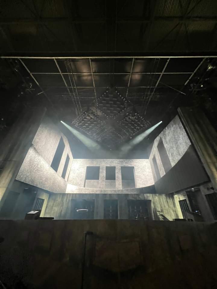 lanzgermanotta's tweet photo. We're finally here! THE CONCERT STAGE IS FUCKING ICONIC! #ChromaticaBall https://t.co/ersCHaQbHt