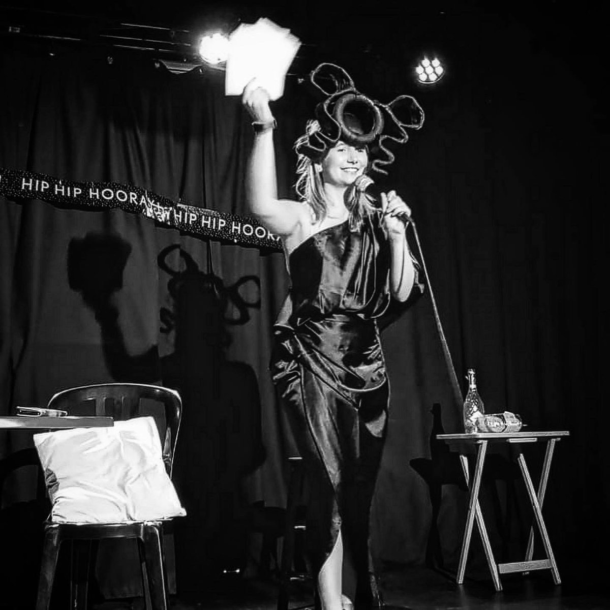 JasyndaRad's tweet photo. #GalentinesDay is coming back to @CanalCafe theatre for the summer!! Don’t miss it! Next weekend only!! Be prepared for night of laughter and girl chat (guys invited too 😉) 

Spread the word ❤️

https://t.co/4QNrqLbMcy

#actress #londontheatre @RunSHOUTING https://t.co/jN2qrfOnUF