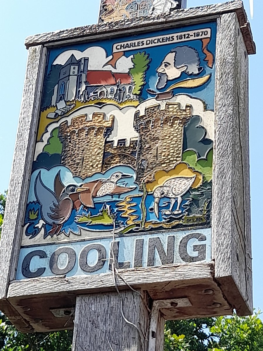 hehirsarah's tweet photo. I set off looking for a local adventure and I found one. #marshes #Cooling #Medway #enchantedlake #churchcamping #Pip #Magwitch #estuary #marshland #Cerce https://t.co/jwqR2WmDPy