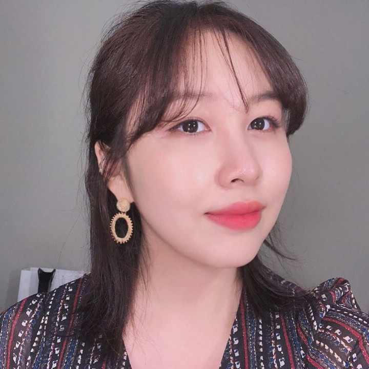 Archiving_Kwon's tweet photo. 1997.07.18.
진아 생일 축하해.

만나는 모든 순간들에 오직 진아 그 자신이기를. 
앞으로도 지금처럼 미세한 순간과 표현들까지 누군가를 절실히 설득할 수 있는 멋진 아티스트이기를.

#권진아 https://t.co/tdAt54fSz5