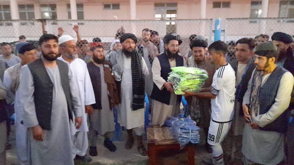 gdpes_gov_afg's tweet photo. #Sarepol province:
End of friendship football competition between Mawlana Mohammad Khadim and Sancharak football teams. The competition ended with the victory of Mawlana Mohammad Khadim football team. https://t.co/A6z1KudaEG