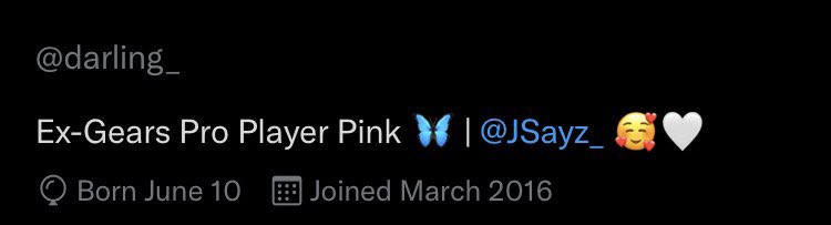 PinkGnasher's tweet photo. She really wants to be everyone but herself lmao nasty cunt https://t.co/smntaAvs5r