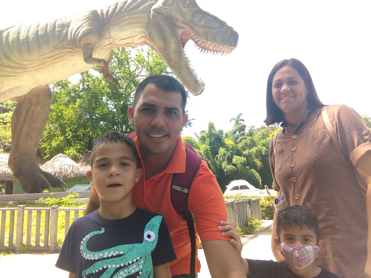 Felicidades para todos los niños 🥳. #Verano2022 #VeranoConTodos 
#CubaPorLaPaz 
<a href="/polancogaray/">Polanco</a> <a href="/AnaMarys8/">Ana Marys</a> <a href="/DiazCanelB/">Miguel Díaz-Canel Bermúdez</a> <a href="/nataliauci16/">Natalia 🇨🇺</a> <a href="/universidad_uci/">Universidad de las Ciencias Informáticas</a>