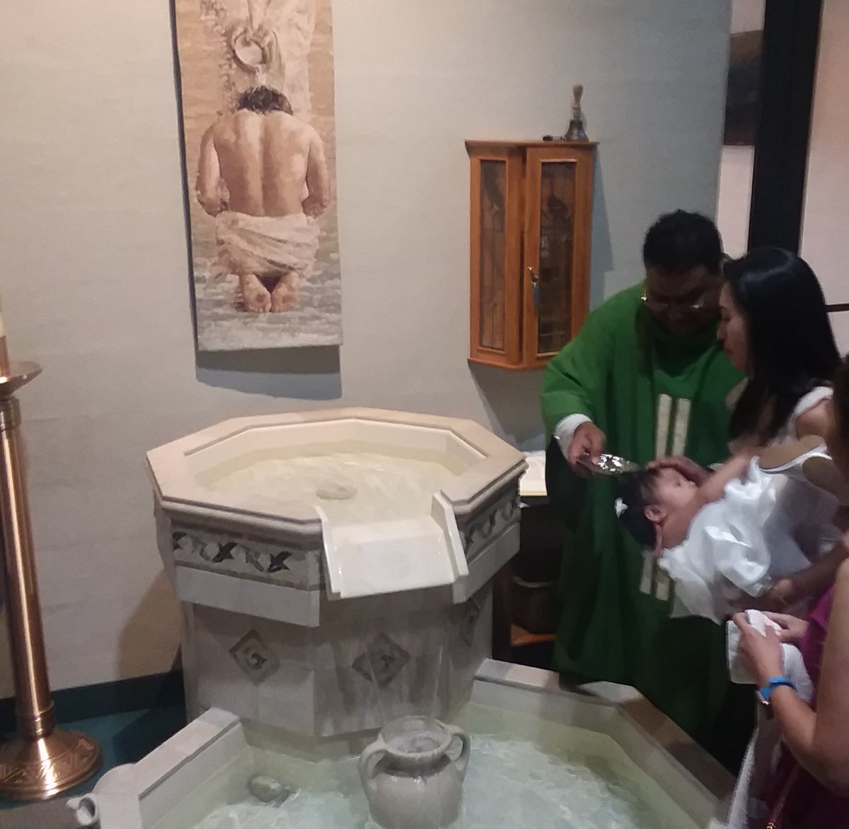 StMaryJoy's tweet photo. Congratulations to Bien and Chemie on the baptism of their daughter Bria! #StMaryCOOJ https://t.co/TtX4Okehzc