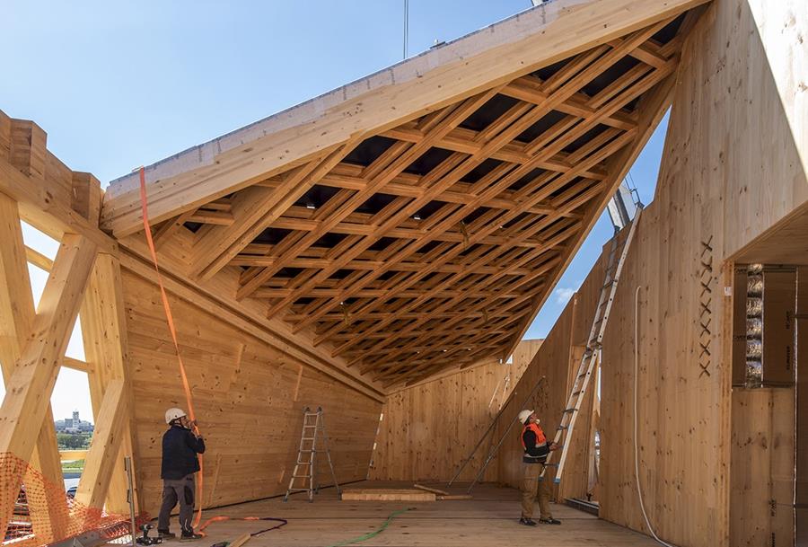 Patinunez's tweet photo. Nace MASS-MADERA, una red que conectará a pioneros de la edificación en madera para impulsar un nuevo modelo de construcción ecológica.

El lanzamiento oficial se celebrará el 4/10 con una instalación en madera en el Pabellón de Barcelona. https://t.co/HmzlAYSKBU