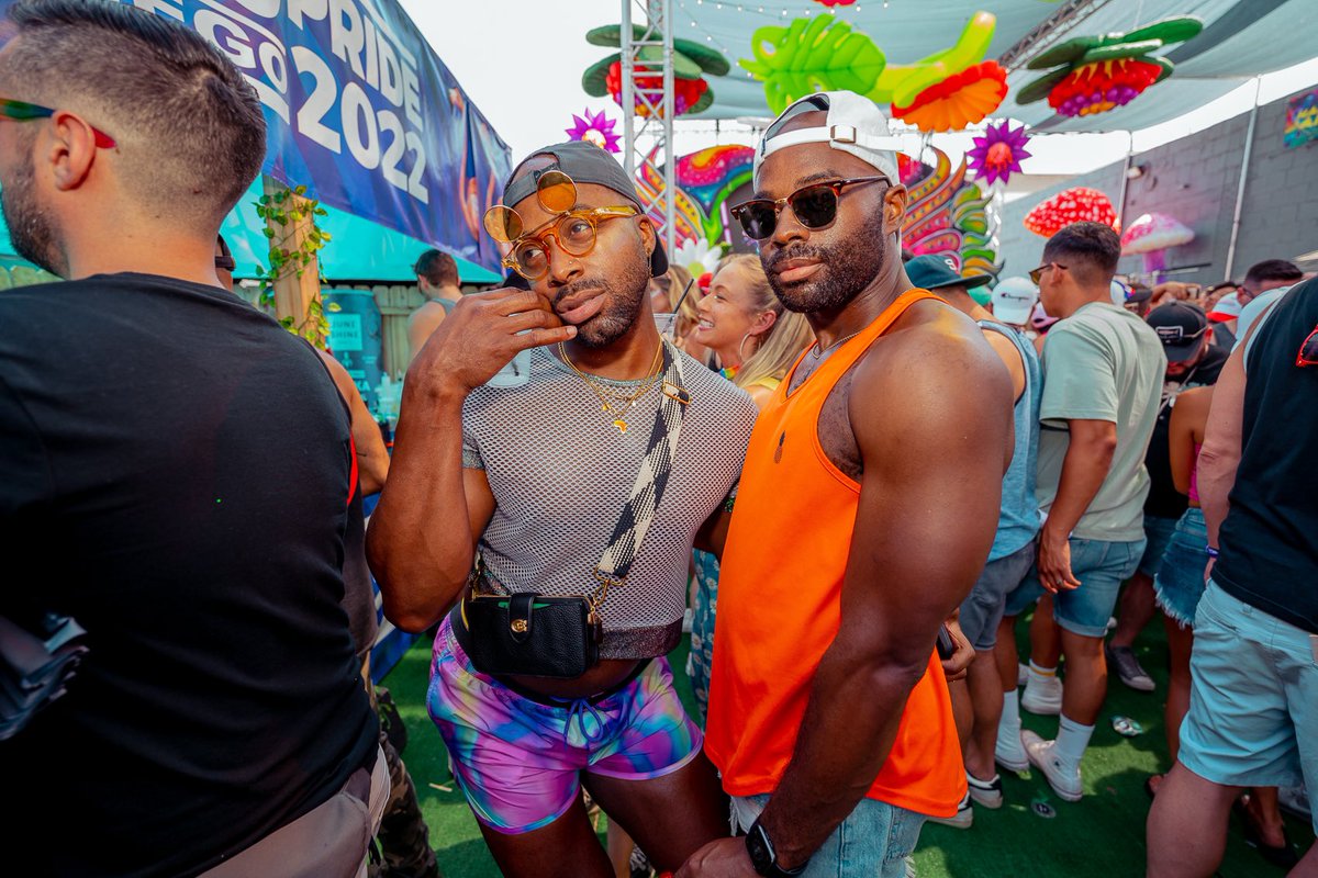topgaynewz's tweet photo. Come thru @SanDiegoPride π³οΈβπππ³οΈβπππ³οΈβππ
Photos by @JorgeBarraganLA
#SanDiego #SanDiegoPride #sdpride #leparties #richssandiego https://t.co/H5kCMTMJfR