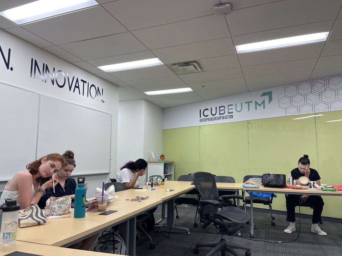 UTM Positive Space tweet media