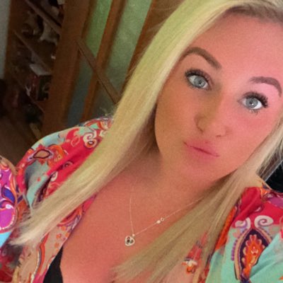 GeehRobbins's tweet photo. #NewProfilePic https://t.co/ZkGv3cd4h0