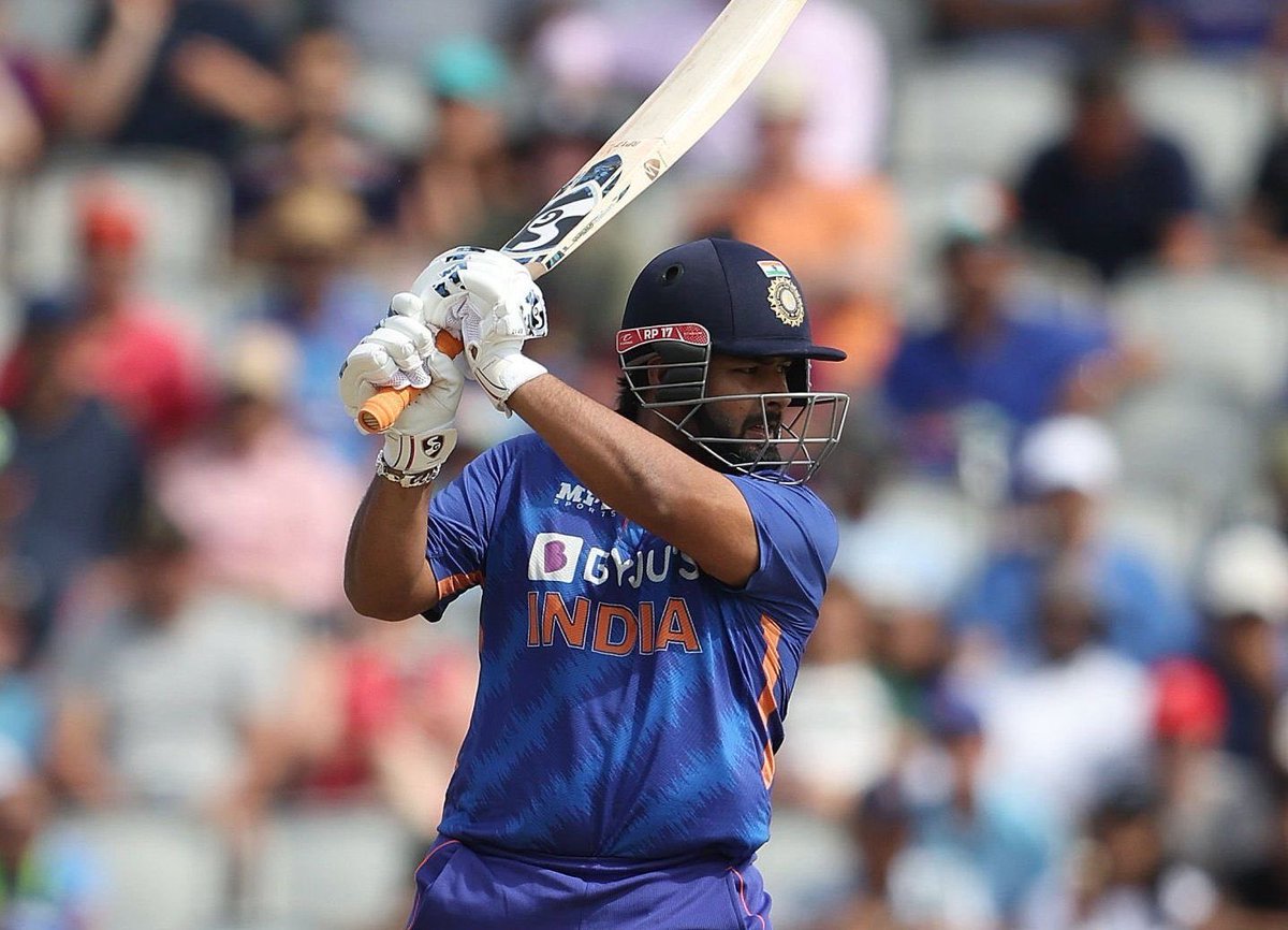 MishiAmit's tweet photo. “Jahan matter bade hote hai, wahan Pant khade hote hain.”

What a mature yet so entertaining innings by @rishabhpant17 .. India on a brink of a historic win in England. #EngvsInd https://t.co/3tpRtXrcfv