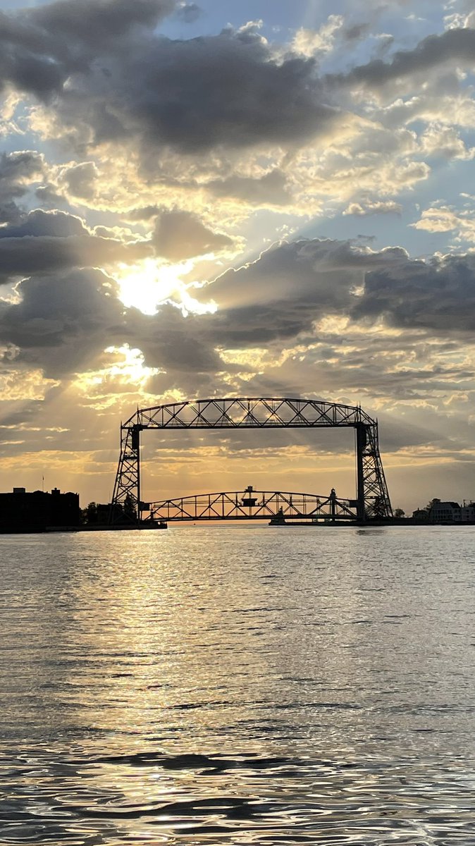 porthoops's tweet image. Happy Birthday @LakeSuperior big bays-bridges &amp;amp;boats be yours