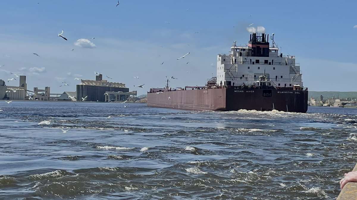 porthoops's tweet image. Happy Birthday @LakeSuperior big bays-bridges &amp;amp;boats be yours