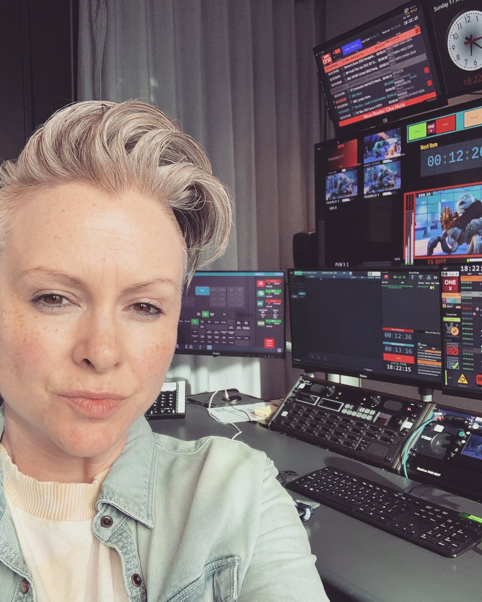 VickiBlight's tweet photo. Channel directing @bbcone #wales #announcer #channeldirector #bbccymruwales #tv #bbconewales https://t.co/rxy4CktPJ3