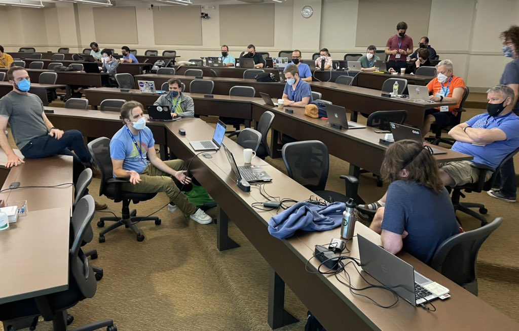 rsignell's tweet photo. It was great hanging out this weekend at the #SciPy2022 sprint on https://t.co/s0BU6aaav6 led by @charlesstern and @rabernat! With @tohodson, @mgroverwx, Parker Norton and friends! https://t.co/7KyVwy1WzS