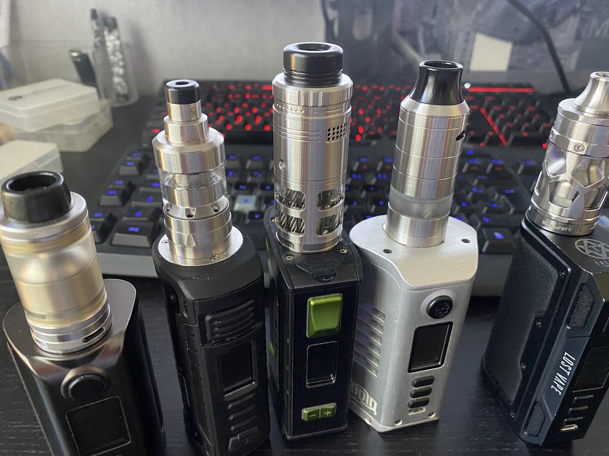 iak26's tweet photo. Mal einen n wenig gewickelt heute. Bei dem Wetter ist ja nichts mit arbeiten draußen, außerdem ist Sonntag. Frau hat mich schon schief angeschaut 😂☝️ #VapesaveLife #EZigaRettenLeben https://t.co/jH8aRarpK2
