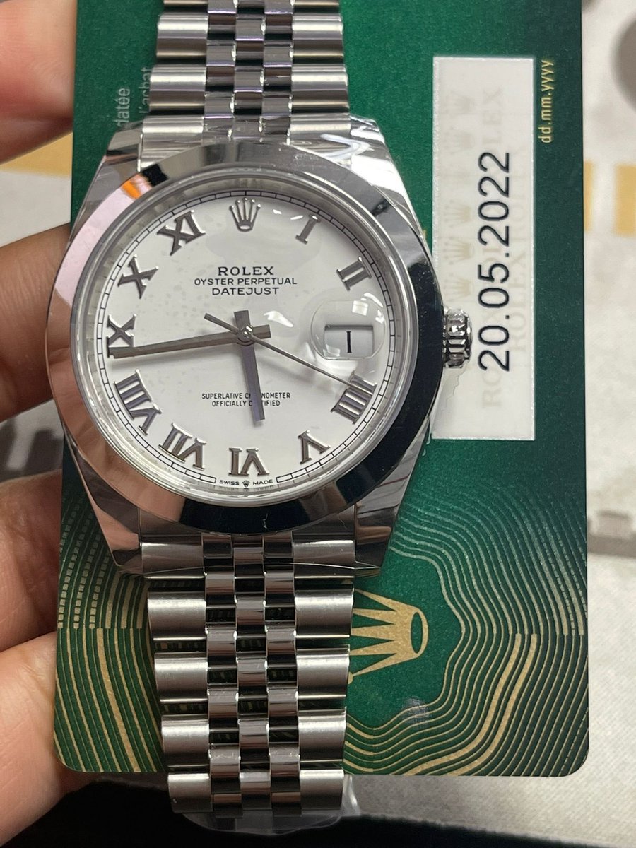 The Luxury Watch Guy tweet media