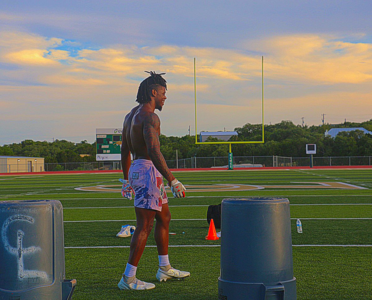 Bishop 😶🌫️ tweet media
