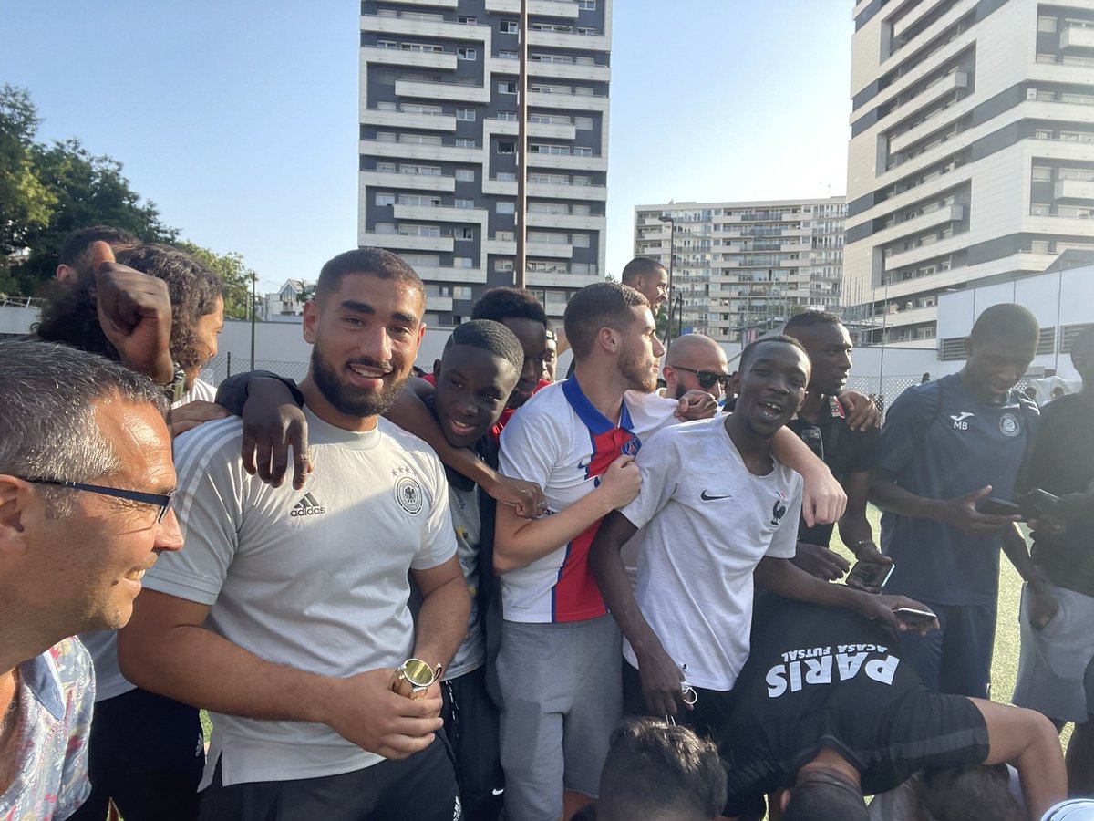 Fr_Bechieau's tweet photo. Bravo @ParisAcasa pour cette magnifique victoire au Tournoi Street Sokka Tour du TEP #Curial dans le #19e arrondissement de #Paris ! Félicitations à l’ensemble des joueurs ! #Paris #Paris19 #Sport #StreetFoot #Football @Paris @Paris19e https://t.co/ERtOQLc0Qh