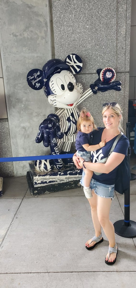 JaySamolowicz's tweet image. Let's go Yanks! #RepBX