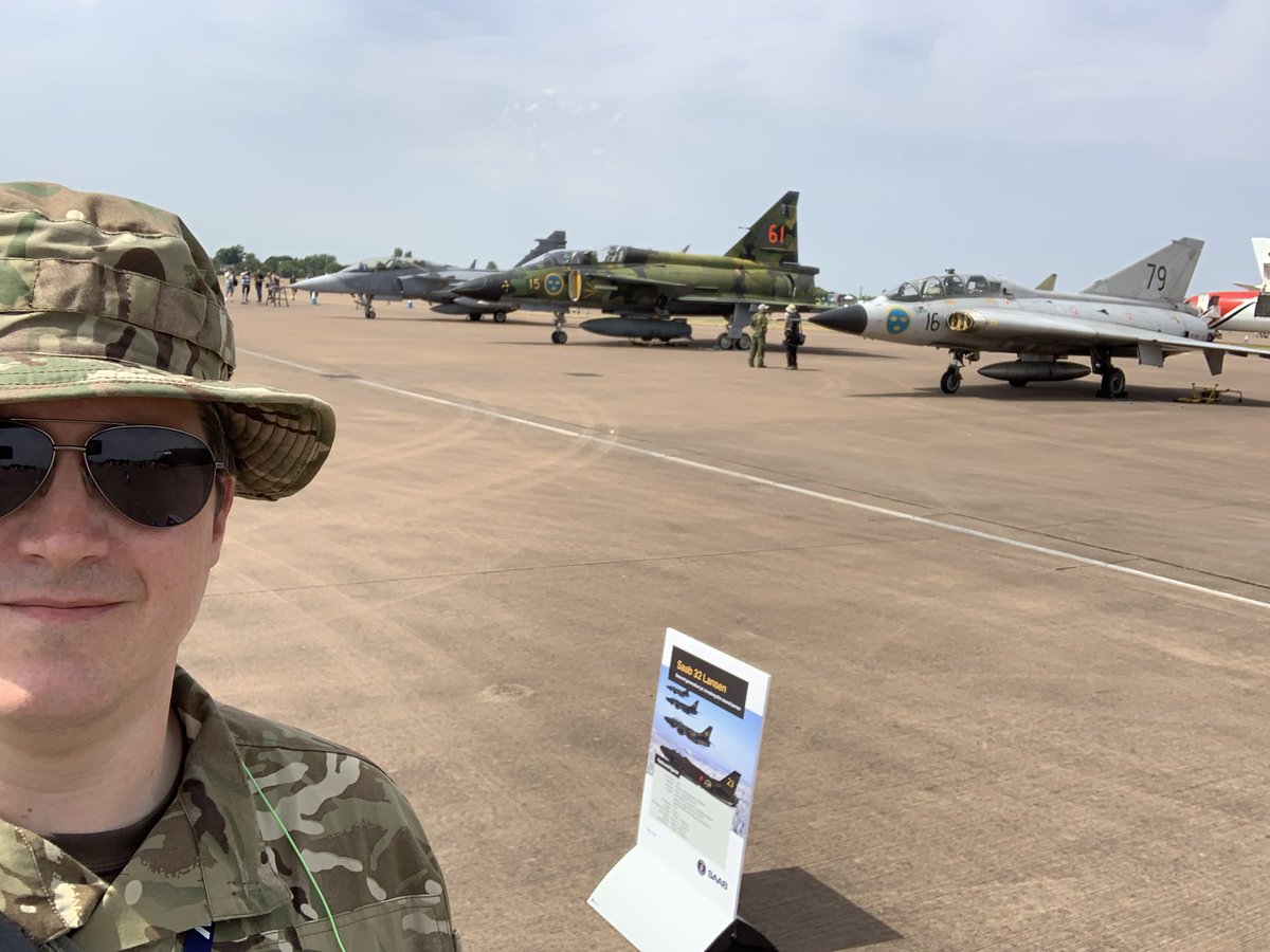 I escaped camp and got time show-side at <a href="/airtattoo/">Royal International Air Tattoo</a> today. Got to see my friend <a href="/katherinealee/">Katy Lee MBE ✈️</a> on the #Inspire stage, randomly bumped into visiting <a href="/aircadets/">RAF Air Cadets</a> colleagues &amp; got a tour round the <a href="/SwAFHF/">SwAFHF</a> aircraft. Win! #swedishairforce #historicflight #RIAT22 @RIATCDTDET