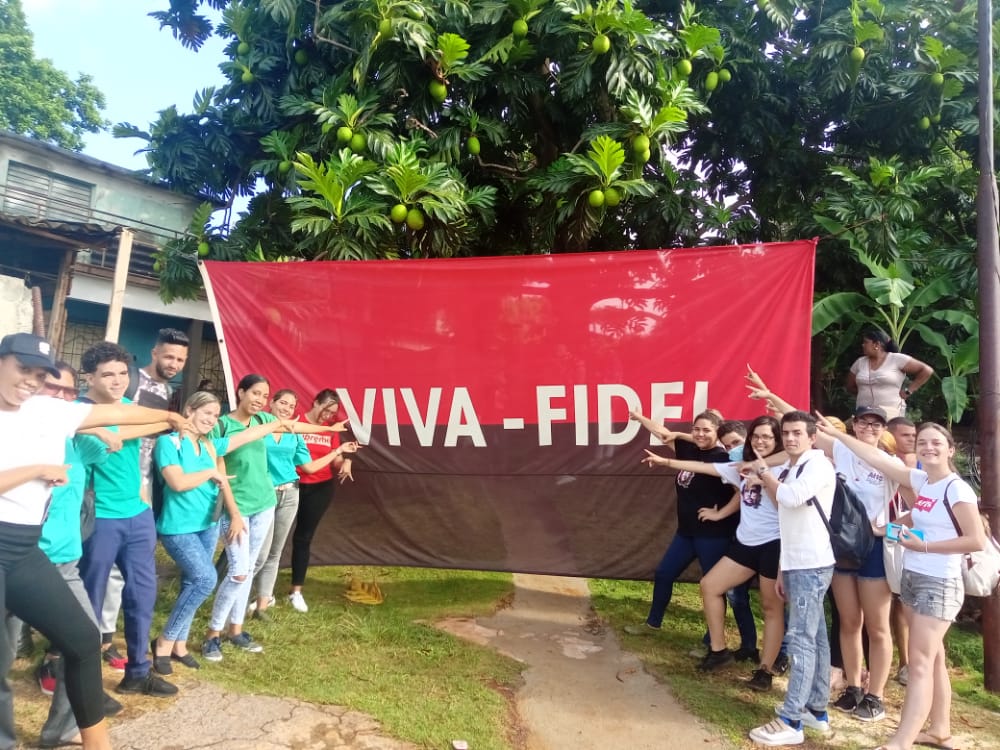 filial_moa's tweet photo. 🌟Fidelistas
🌟Entusiastas
🌟Unidos

Son las características de esta #FEU que va por más. #Revolucionando #RumboAlCentenario

@UCMHolguin @gamezleyva_cu @FeuCuba @Karli_SantanaR @Carrasco1299 @YailinRamos6 https://t.co/GxKDxKBs45