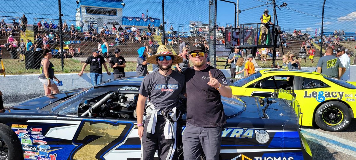 DillonHuffines's tweet photo. Well, my night was done on lap 157. I started p.14 and made my way up to p.7 after the half way break. We had a great long run car. Unfortunately on a restart the back of my car got lifted up and slammed down so it pulled my 3rd link brackets through my rear end. https://t.co/oTW9i3L1eV