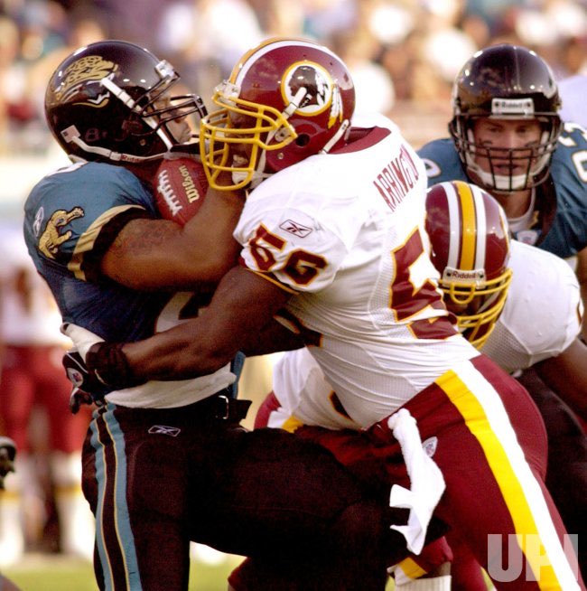 Commanders_DC's tweet photo. Tweeting at the
@Commanders
 everyday until they follow me...

Day 787

It is LaVar Arrington (#56) days until the Washington Commanders play in their first ever regular season football game! 

#WashingtonCommanders #HTTC 
#HAIL #Commanders #TakeCommand #Day787 7️⃣8️⃣7️⃣ https://t.co/lit65L27Ye