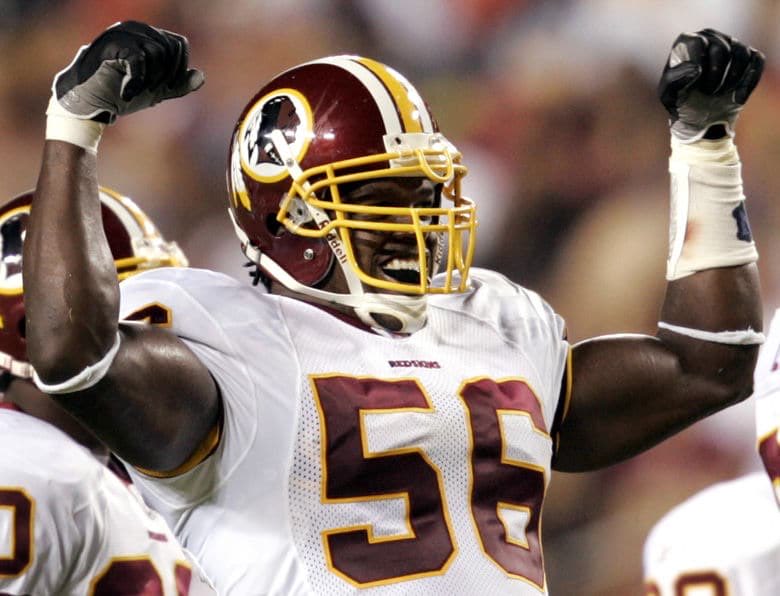 Commanders_DC's tweet photo. Tweeting at the
@Commanders
 everyday until they follow me...

Day 787

It is LaVar Arrington (#56) days until the Washington Commanders play in their first ever regular season football game! 

#WashingtonCommanders #HTTC 
#HAIL #Commanders #TakeCommand #Day787 7️⃣8️⃣7️⃣ https://t.co/lit65L27Ye