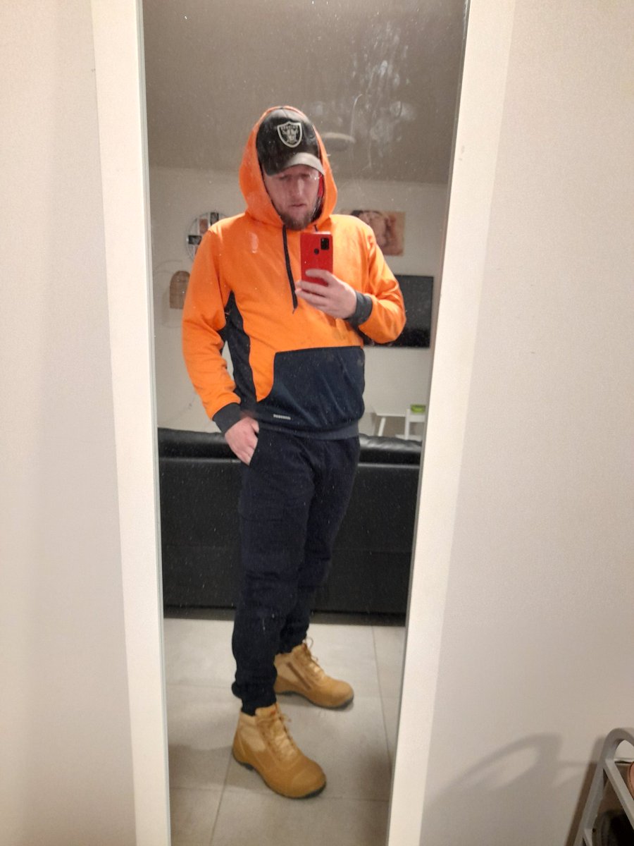 wzktrapty's tweet image. Back On the paper grind new job today let's goooo