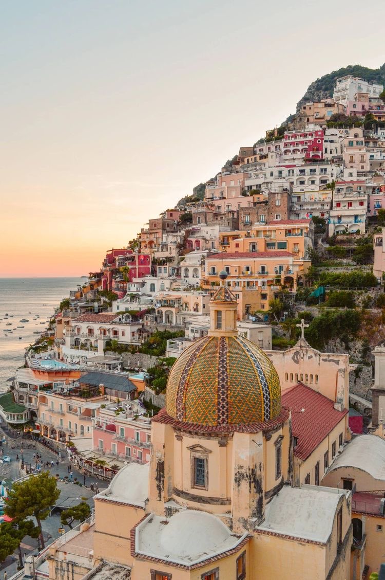 moontides_'s tweet photo. Positano, Italy https://t.co/TgYDO9LSyU