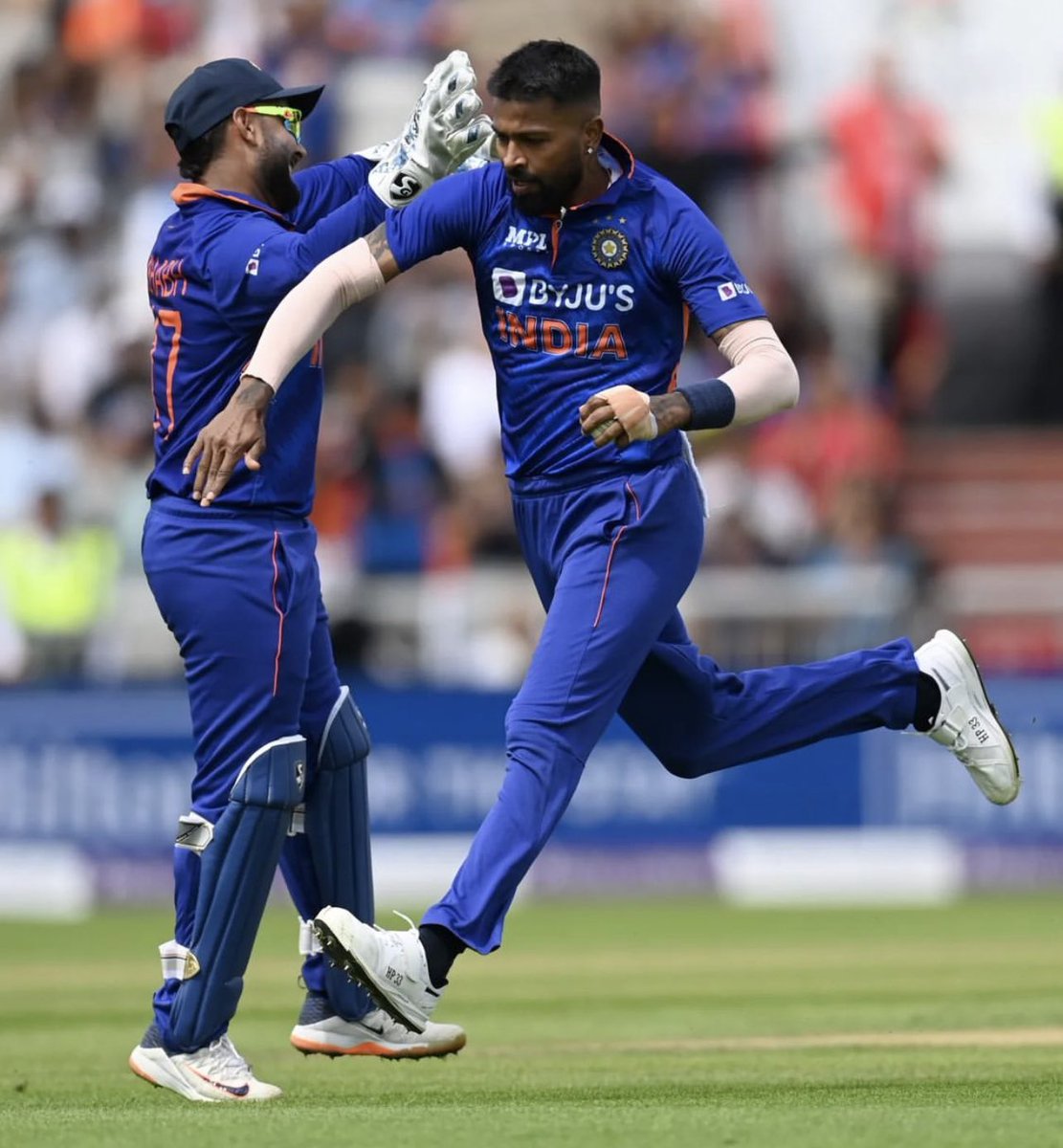 hardikpandya7's tweet photo. Amazing series win 🇮🇳 Thanks for all the love and support ❤️ https://t.co/sJPR6fPMMV