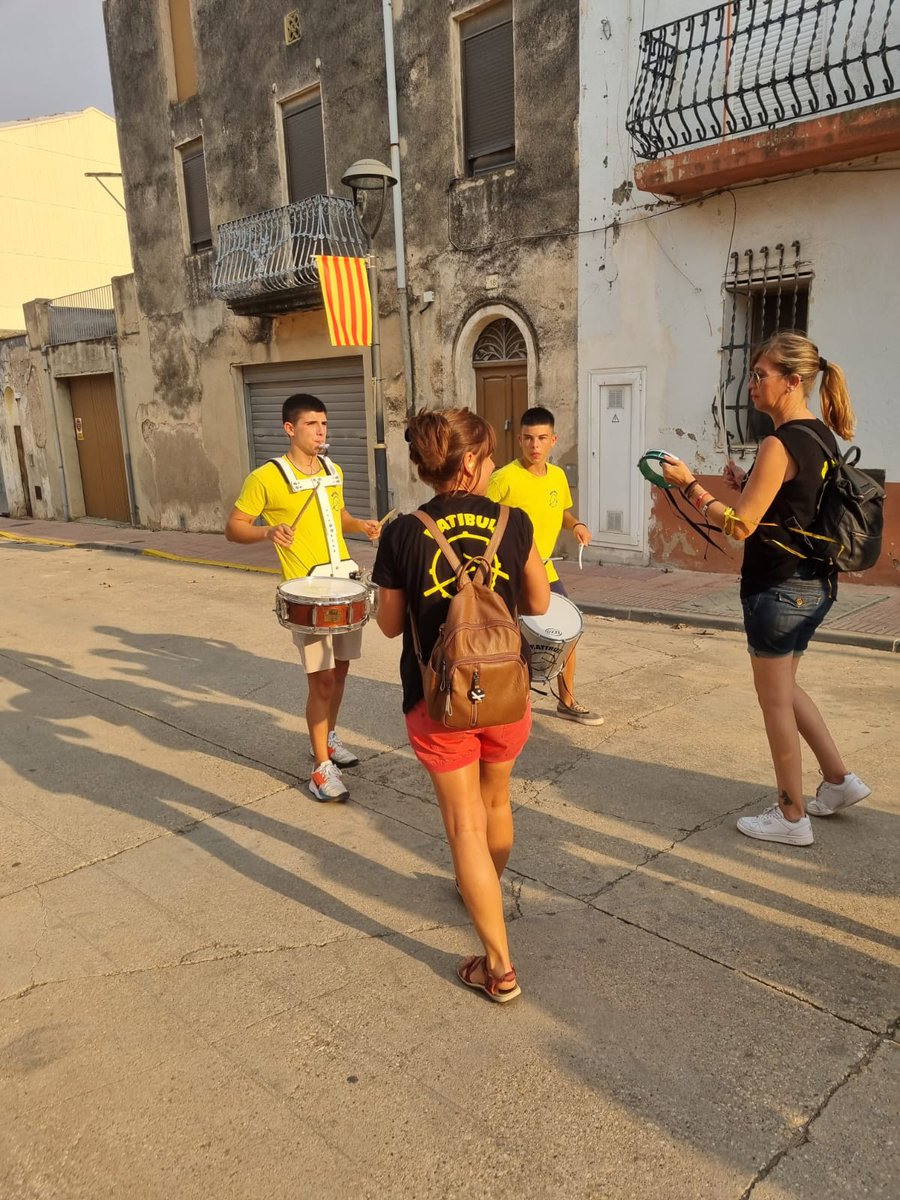 Laura20760848's tweet image. Que no pari la música 😁🥁
#Puigdelfí
#Batibull
