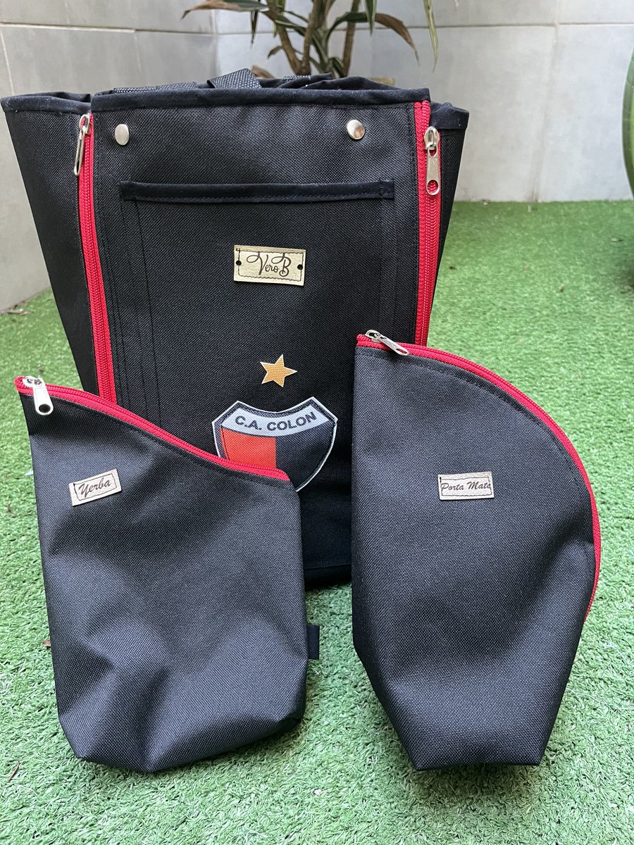 🚨SORTEO🚨
Se viene el día del amigo y este club me dió muchos, por eso quería regalarles este 🧉bolso matero/lona + porta mate + yerbero🧉. Que mejor que mates para unir ❤️🖤

CÓMO PARTICIPAR:
🛑Seguirme en tw y dar rt.
🛑Seguir en ig a @verobartesanal 

Se sortea el 20/07