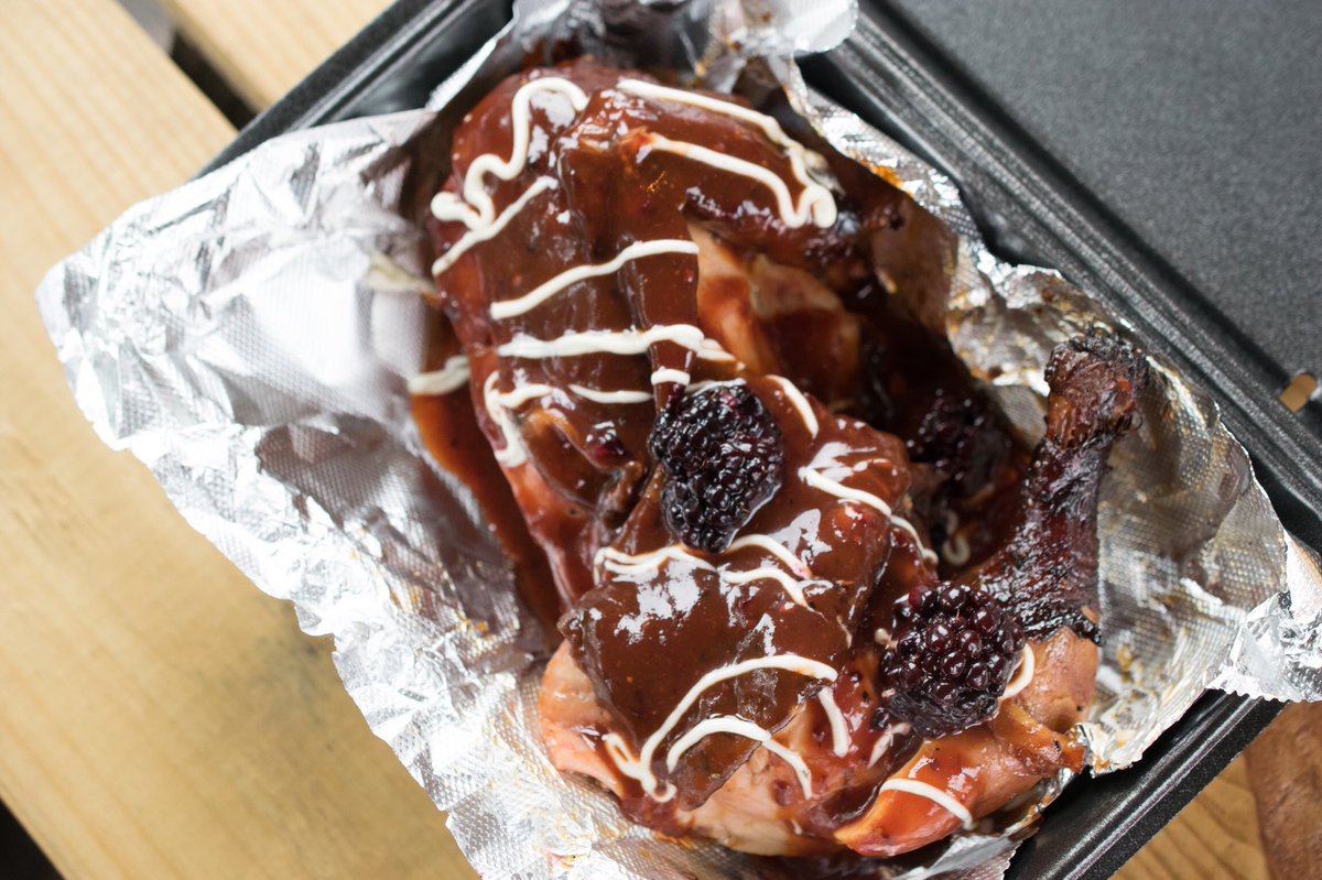 rayrayshogpit's tweet image. Blackberry chicken today Columbus!