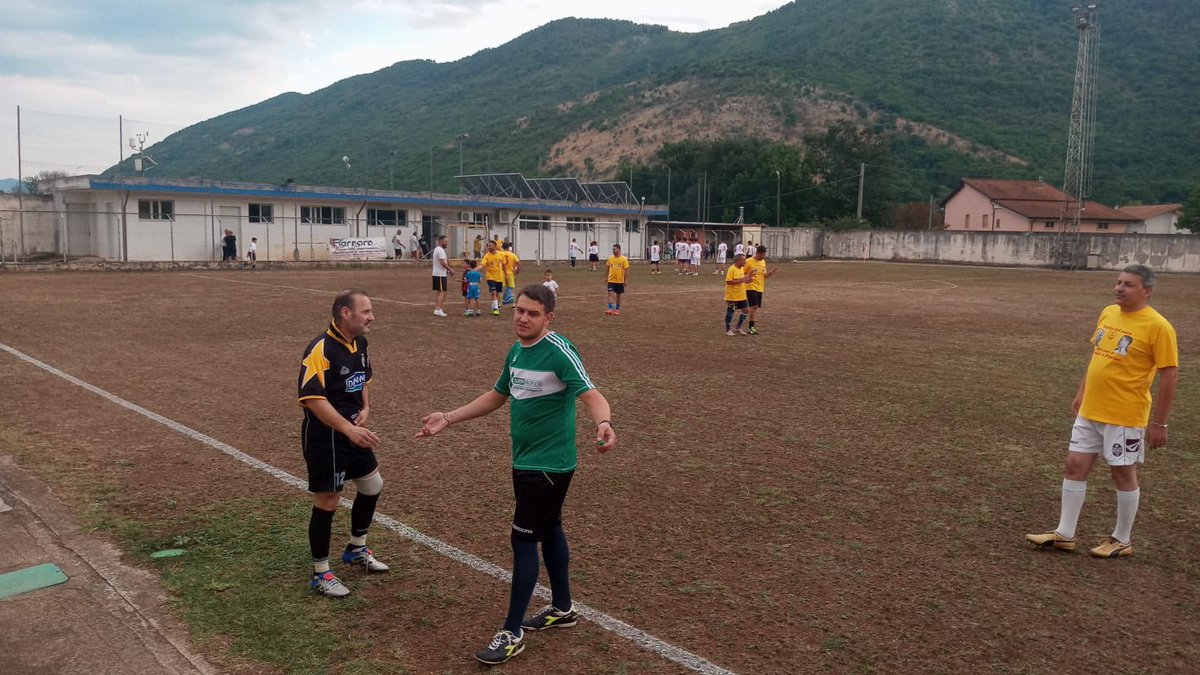 DAmatoIngeo's tweet photo. Grazie ad Antonietta Romanelli ed a tanti amici per avere organizzato la partita del cuore per Pietro Paciello Catello ByNight e Franco Orlando, due amici che continuano a vivere insieme a noi.
Ciao ragazzi ❤️ https://t.co/t3pR725AlP