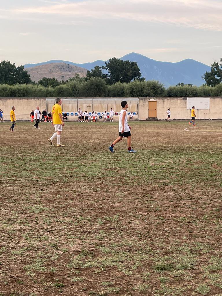 DAmatoIngeo's tweet photo. Grazie ad Antonietta Romanelli ed a tanti amici per avere organizzato la partita del cuore per Pietro Paciello Catello ByNight e Franco Orlando, due amici che continuano a vivere insieme a noi.
Ciao ragazzi ❤️ https://t.co/t3pR725AlP