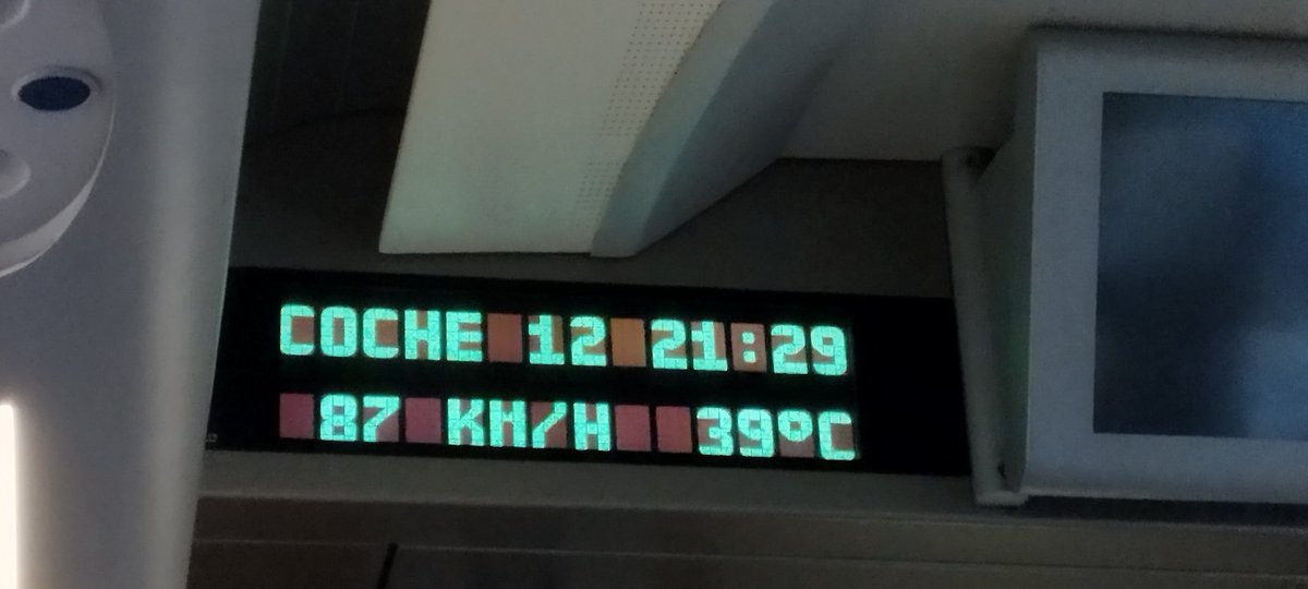 titamagna's tweet photo. #ayuda#toyderretida#ufff@Renfe#NoRenfe#Inhumanoviajar https://t.co/gxXsQwECQh