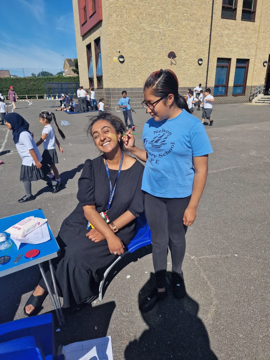 NelsonPriSchool's tweet photo. Congratulations to our year 6 pupils who organised an excellent fete on Friday to raise money for @UNICEF Great stalls #basketball #spongetheyear6pupil #facepaint  #homemadelemonade There’s still some more money to come in from washing the teachers’ cars, but £1000 raised so far! https://t.co/rCoTjQE7rN