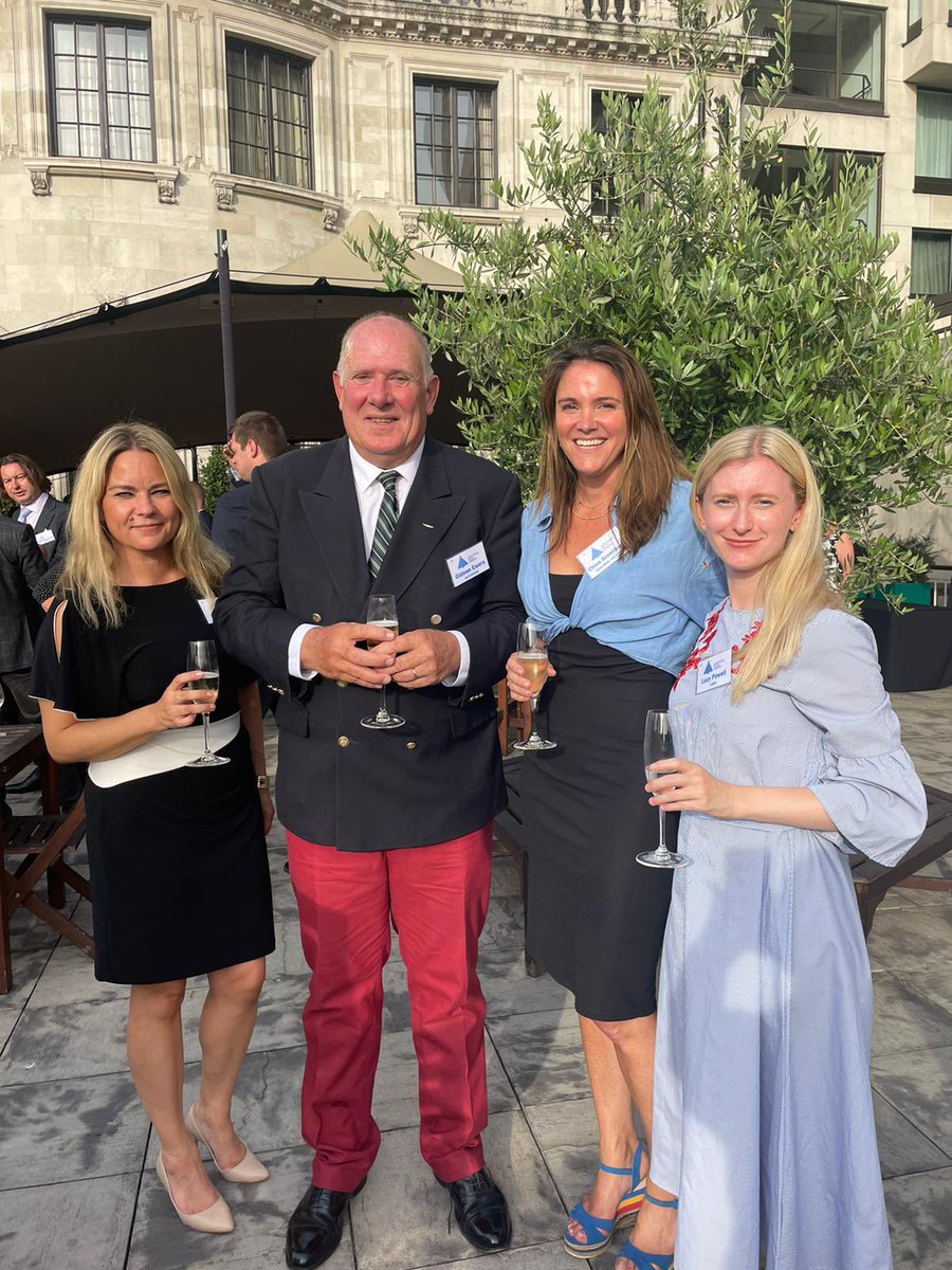 RegionalGateway's tweet photo. Excited to be celebrating fellow #aerospace media alongside @inflightmag @RotorHub @news_LARA at this year’s #aerospacemediaawards. https://t.co/66x6gmHqqM