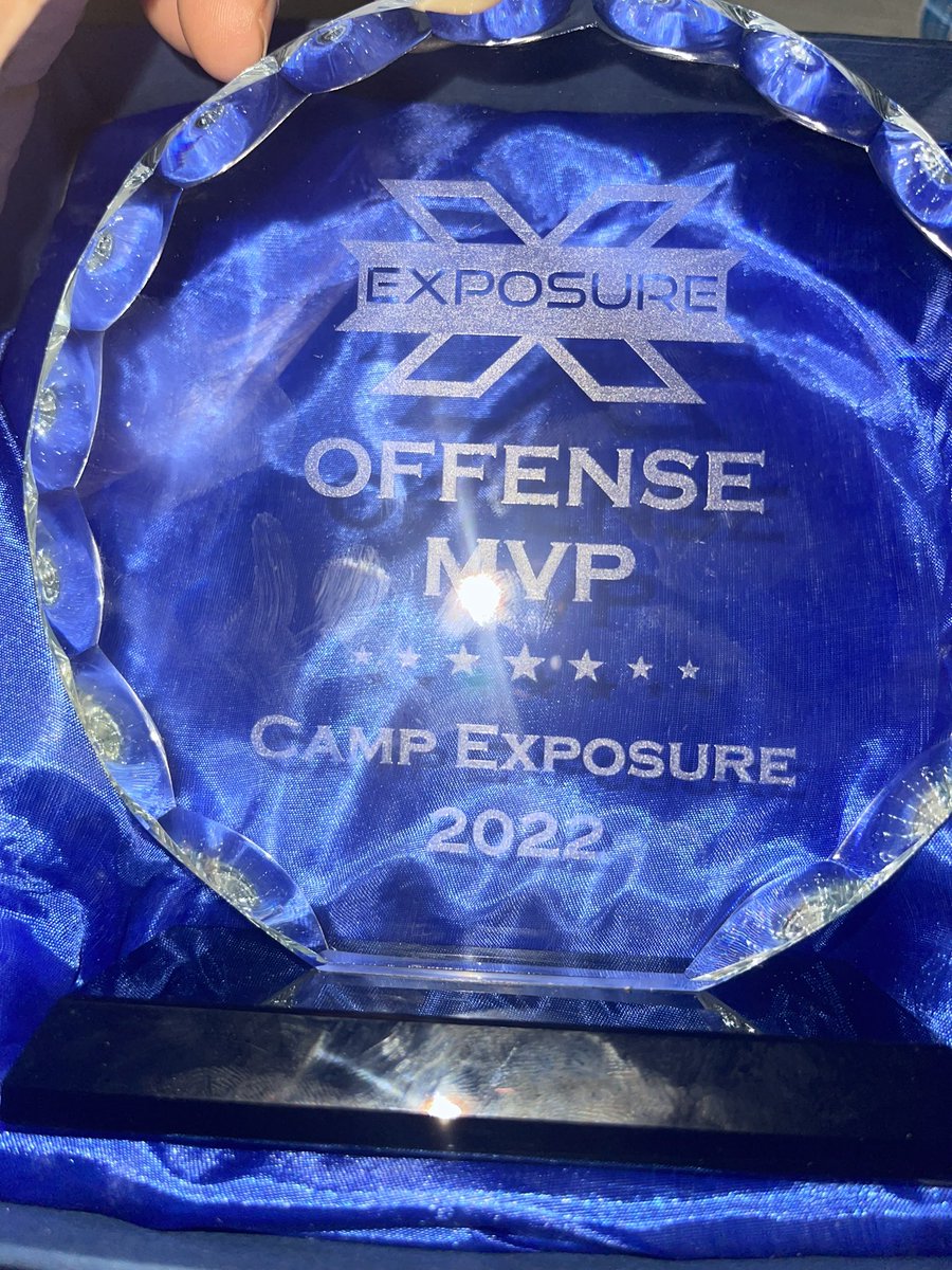 tjoof's tweet photo. @Hwood5x @CoachBentrem @ridemudia @CoachKenRoss Post your MVP award https://t.co/YV3vr3oueM