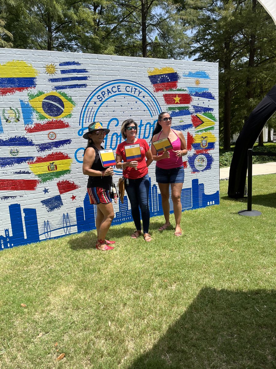 STX Signature Team (@stxsigteam) on Twitter photo Signature Hunter <a href="/Christian_Crave/">Christian Cravens</a> partnering with IHX making an impact at the Columbian Festival!#Signature #Columbian #Festival #Houston #STX #EHOU #IHX Signature Hunter <a href="/Christian_Crave/">Christian Cravens</a> partnering with IHX making an impact at the Columbian Festival!#Signature #Columbian #Festival #Houston #STX #EHOU #IHX