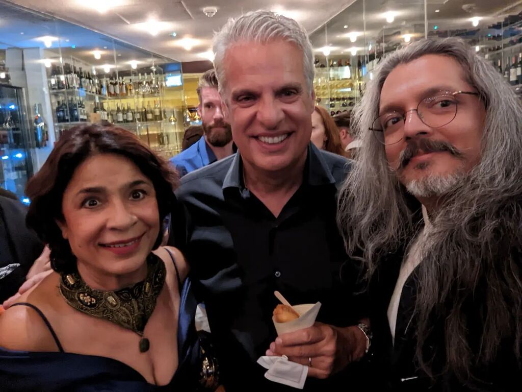 sjalan's tweet photo. With @rashmiudaysingh & @ericripert at #chefsfeast @theworlds50best https://t.co/Oeeu92Jx9C https://t.co/dH24kqVTaR