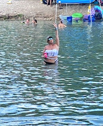 FayeMginger's tweet photo. Until next year Frio!!! Great time as always, just never long enough. 🌊🍻🌞 #vacation2022 #concan #redheads #PeaceOut https://t.co/h9L2jshDoC