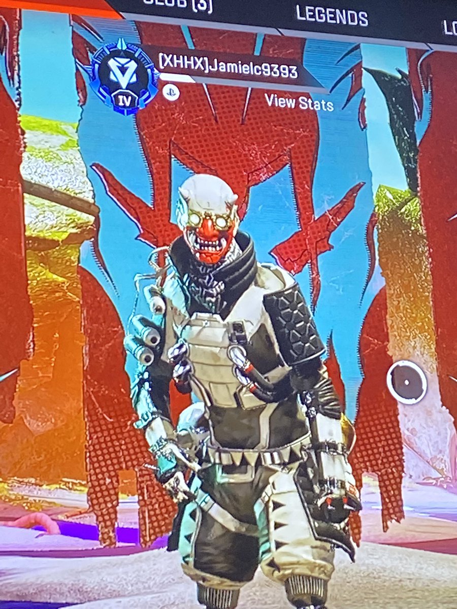 jamielc9393's tweet photo. Well finally in Dimond with random fills lol! Believe it would have been much easier with a team @PlayApex #apex #ApexLedgends #Apexモバイル #apexランク募集ps4 #apexlegendshelp #epic #apexlegendscomunity https://t.co/edFr6l2sxy