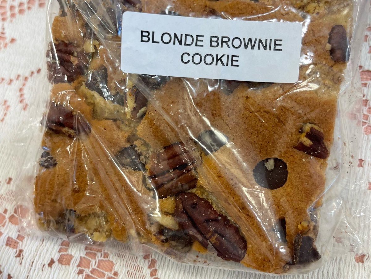 GladeParksTX's tweet photo. Simply scrumptious sunny flavors from our stellar growers and food artisans for you each Saturday 10 am to 1 pm at Farmer’s Market on the Plaza at  @GladeParksTX  in the lovely shade and cool comfort INDOORS at Belk 2701 Rio Grande during these high temp summer days. https://t.co/8knRL5vbyJ
