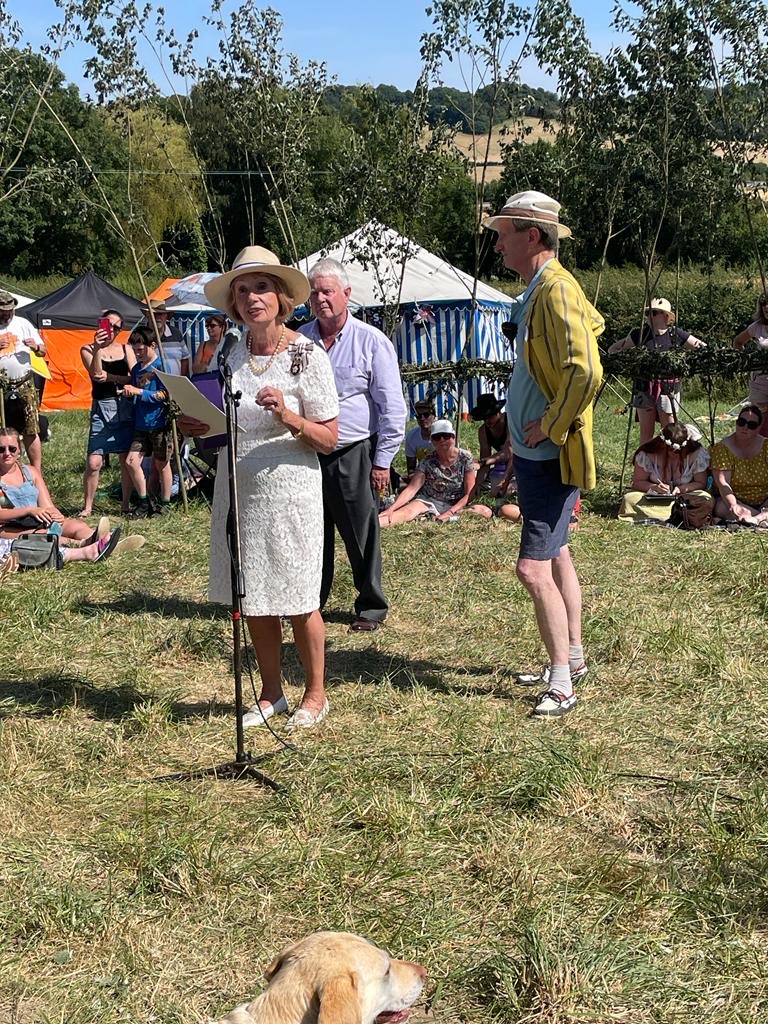 LightchainAIHC's tweet photo. ⁦@QueensAwardVS⁩ ⁦⁦@StainsbyInfo⁩ . Fantastic afternoon at Stainsby Folk Festival to present the Queen’s Award for Voluntary Service to some exceptional inspiring volunteers. https://t.co/JNl4ZQUyMI